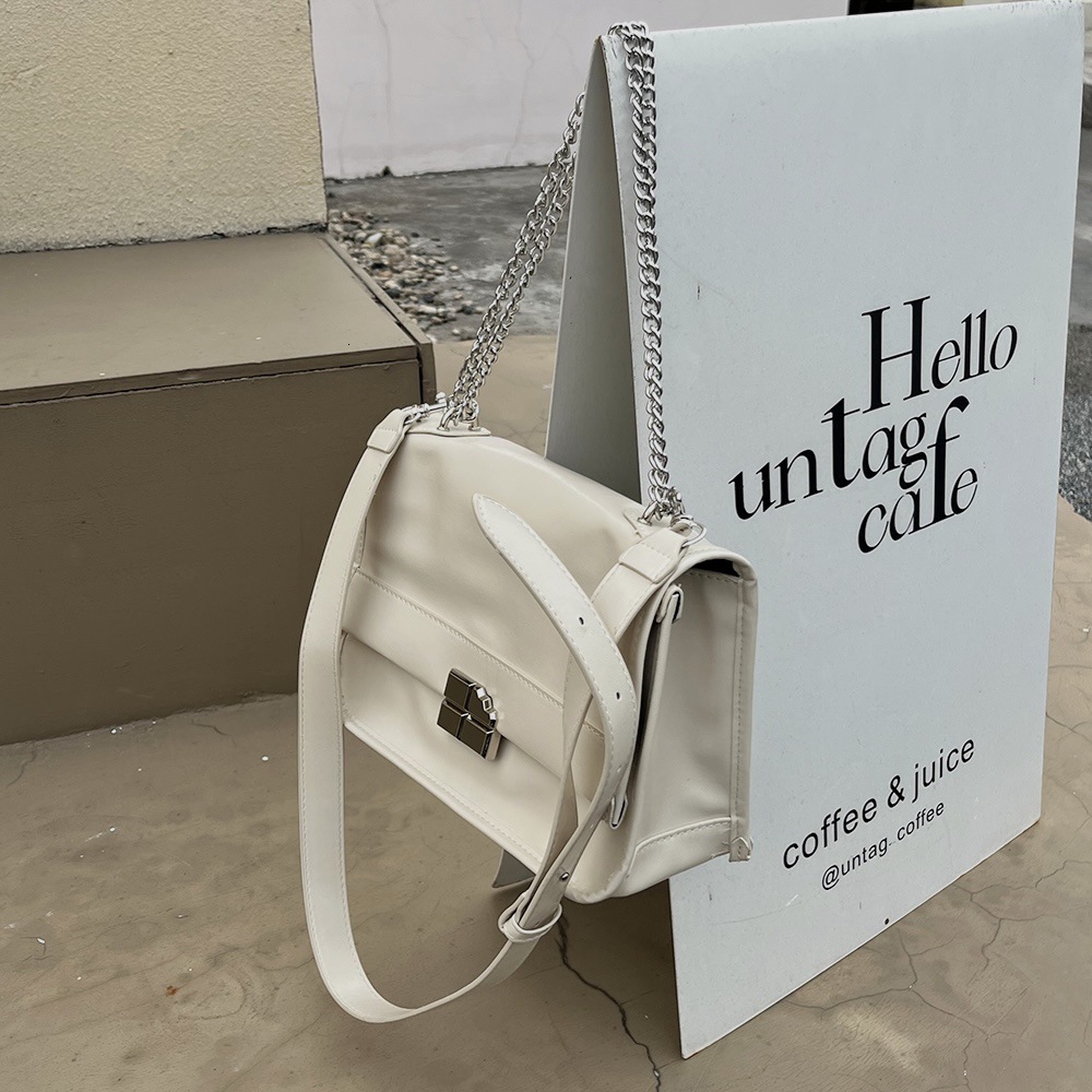 Niche Design Textured Underarm for Women with Wide Shoulder Strap, Trendy Cool Chain Bag, Versatile Oil Wax Leather Large Capacity Bag ddmymarket