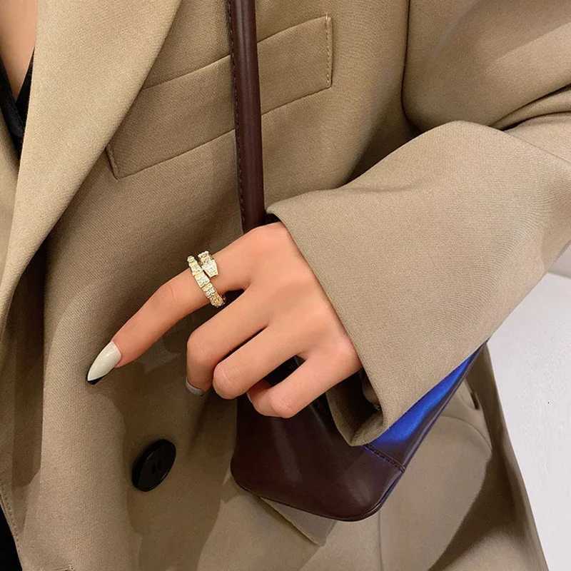 Trendy Snake Shape Open Rings For Women Gold Silver Color Crystal Copper Ring Female Korean Daily Wear Jewelry Gift W250812