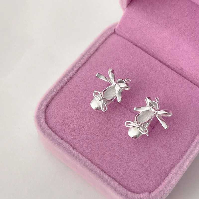 Exquisite Cute Silver Color Ballet Shoes Stud Earrings for Women Playful Students Party Jewelry Accessories Gift Y250812