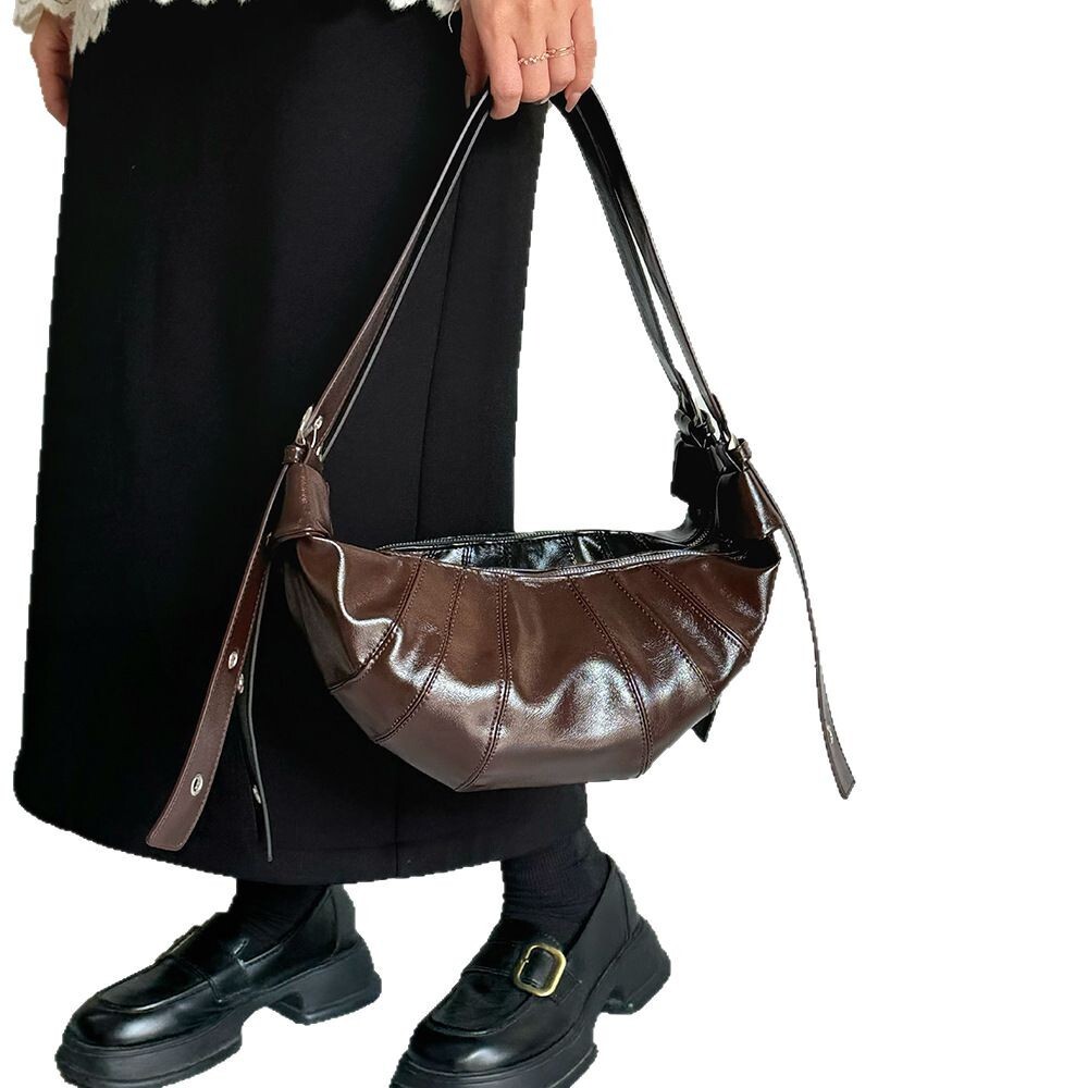 Saddle Brown Soft Surface Cow Horn for Women Underarm 2025 New Korean Fashion Textured Dumpling Bag ddmymarket