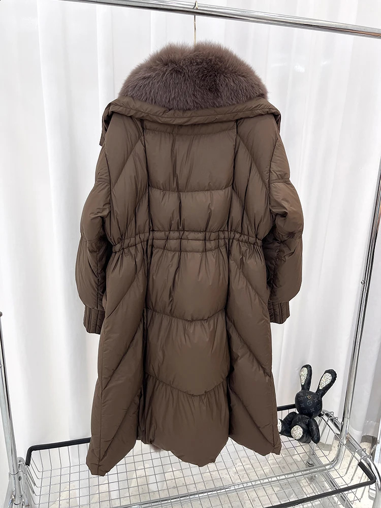 Fashion Women Winter Long Goose Down Jacket Natural Fox Fur Collar Parkas Puffer Jackets Clothing 250811