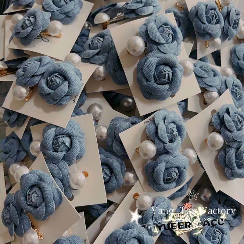 DHcollections 2025 New Camellia Pearl Duckbill French Style Three-Dimensional Flower Elegant Side Clip Hair Accessory