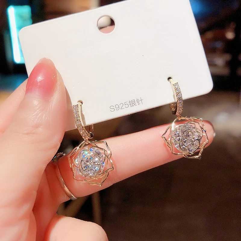 East gate rose zircon earring buckle South Korean high sense of temperament set earrings female new earring products Y250812