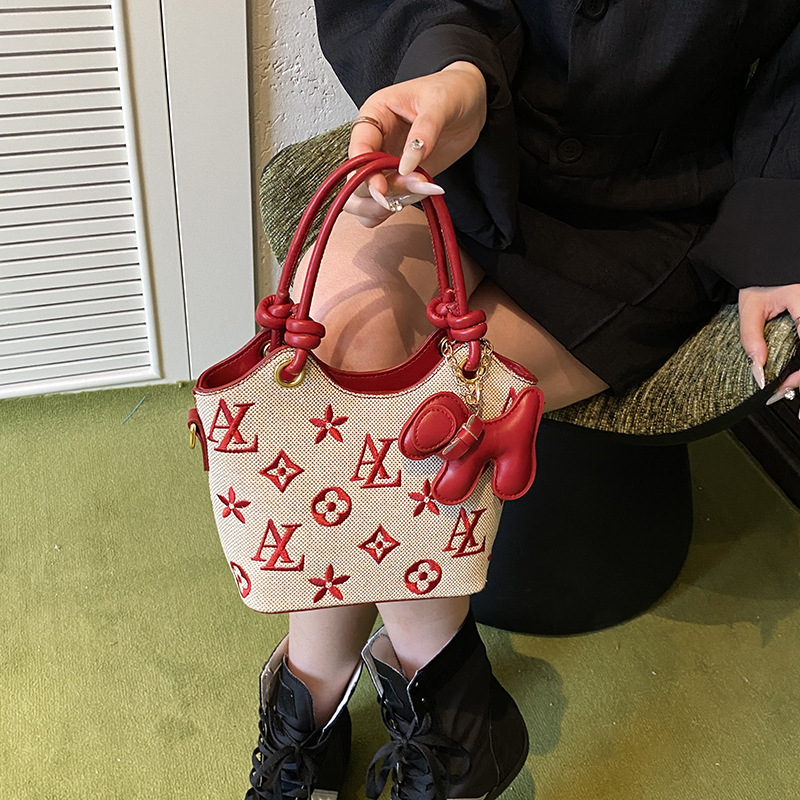 Cross-border New Luxury Bag Handbag High-end Designer Bag Embroidered Letters Monogram Puppy Pendant Handbag With Inner Liner Single Shoulder Women�
