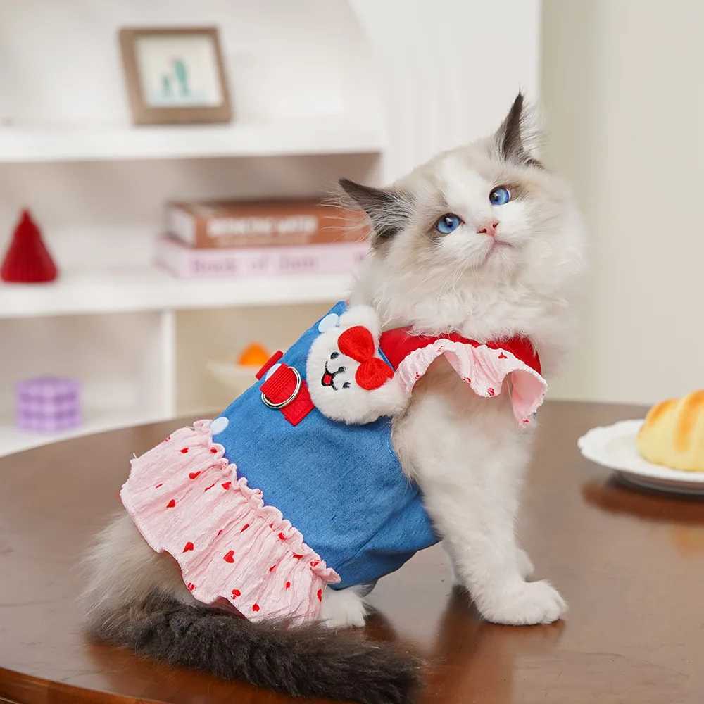 Cute Puppy Clothes Cute Dog Dresses Pet Clothing Cat Dress Pet Denim Harness with Leash Summer Sweet Strawberry Small Dogs Skirt XJ250813