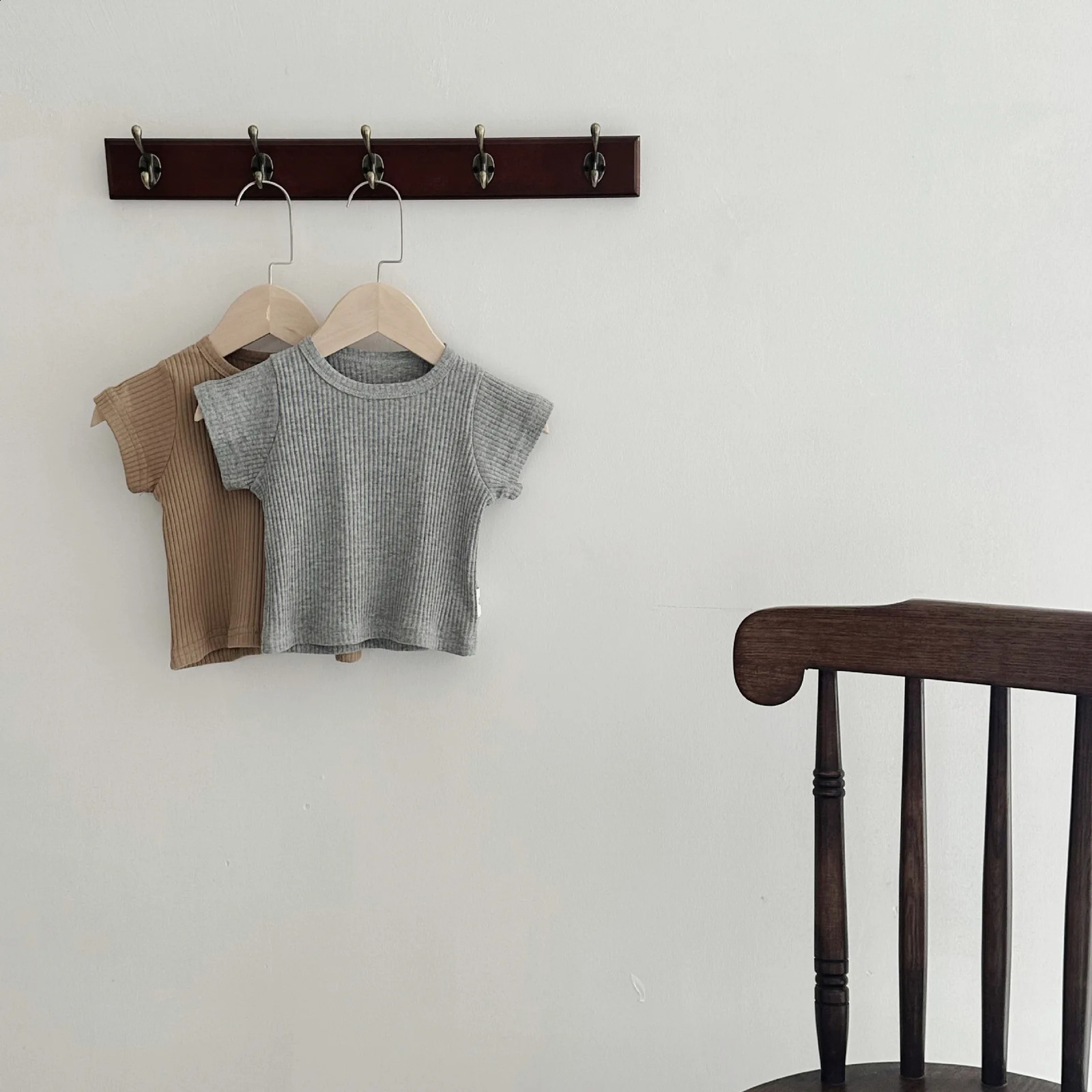 Summer Baby Short Sleeve T Shirts Cotton Infant Boy Solid Versatile Tees Toddler Girl Oneck Ribbed Bottoming Tops 250812