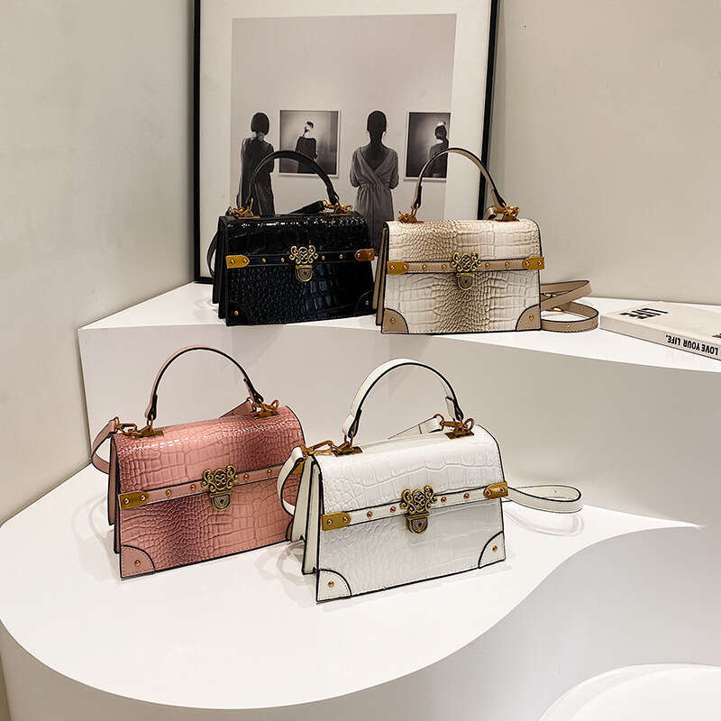 2025 New High-Quality Luxury Fashion Women's Handbag Practical Crossbody Shoulder Bag