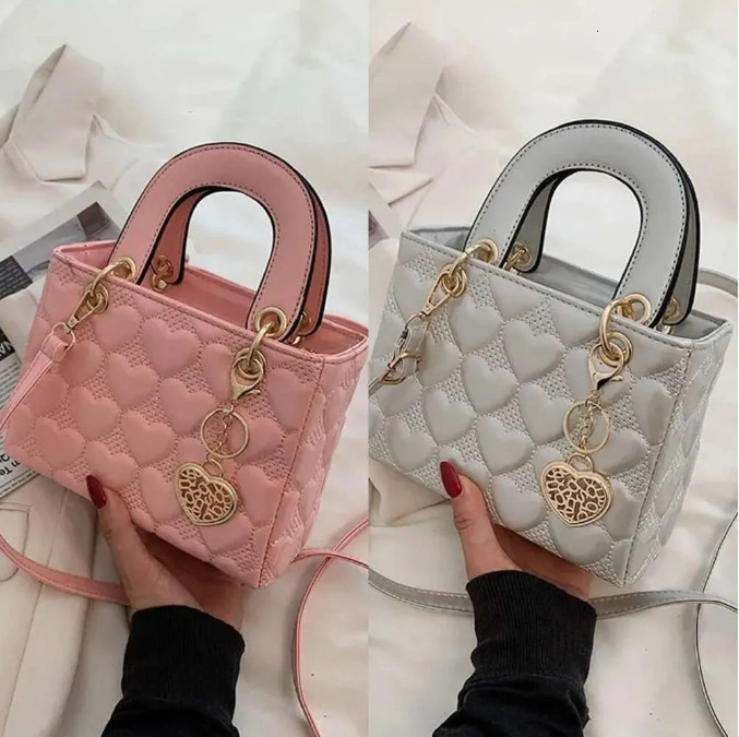 bag Shoulder Bags Red Love Patent Leather Bright Surface Handbag High-end Design Sense Wedding Bag Women's Fashion All-matching Crossbody 2025