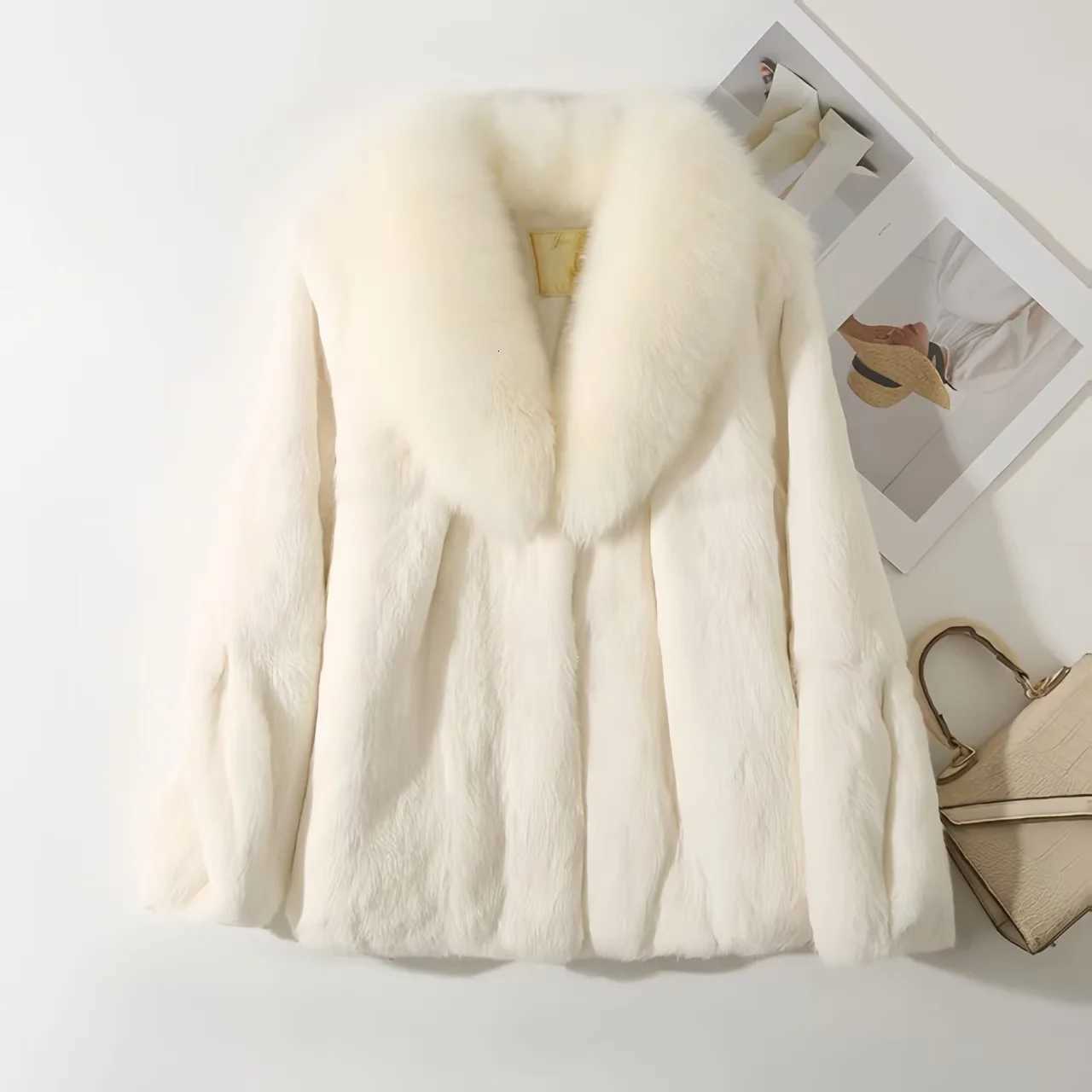 Real Rex Rabbit Fur Coat for Women Autumn Winter Short Jacket Thick Warm New Fur Collar Elegant Female Warm Outerwear Z250813