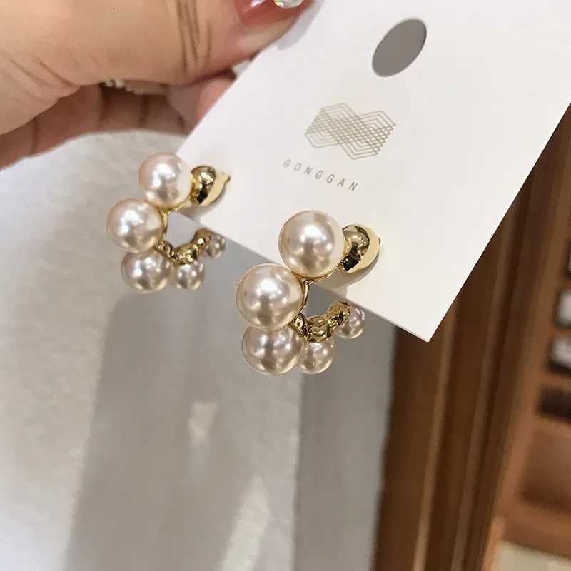 925 Silver Needle Pearl Round Fashion Simple Earrings Y250812
