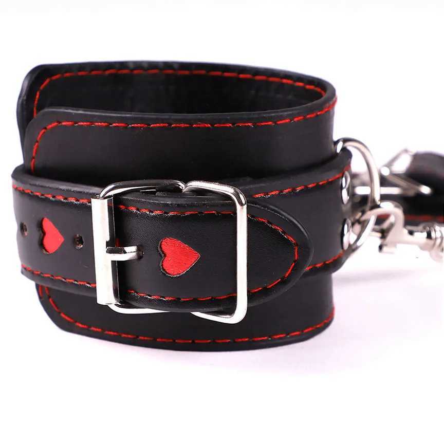 Red Heart Handcuffs Sex Toys Flirt Bondage Boutique Leather Soft Harness BDSM Game Wrist Ankle Restraints Slave Fetish Lover XJ250813
