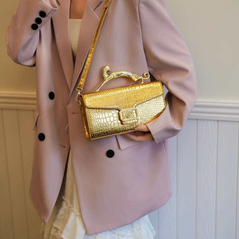 2025 New Women's Single Shoulder Crossbody Trendy Handbags Shell Tote Bag