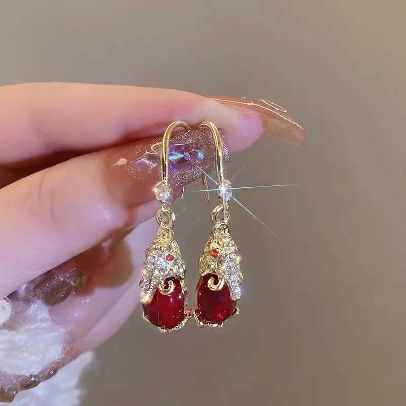 Fashicn Pixiu Retro Earrings Female Trendy Cute Animal Sense Elegant Lucky Atmospheric Red Stud Earrings Jewelry Gift Y250812