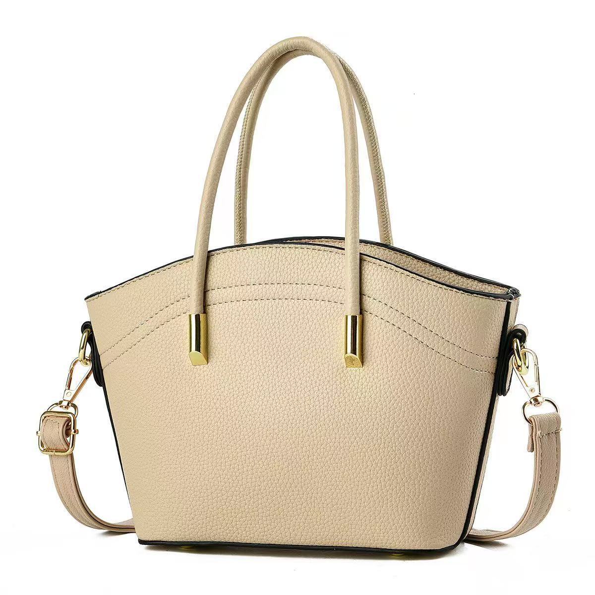 A Designer Bag With A Large Capacity Underarm Bag For Women, A 2025 Luxury Bag, A Retro Single-shoulder Bag, And A Multi-functional Crossbody Commutin