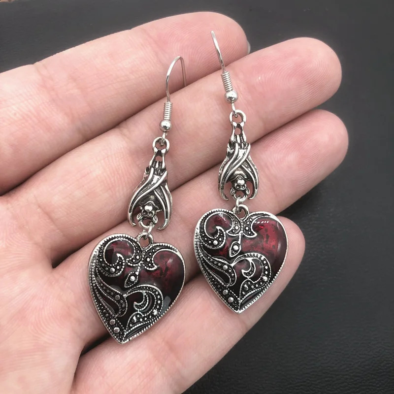 Gothic Mysterious Earrings Jewelry Blood Rose Heart-shaped Angel Pendant Earrings Ladies Retro Earrings 250812