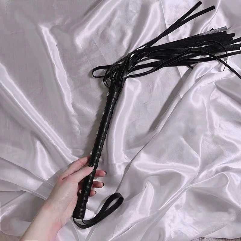 PU Leather Handcuffs Sex Bondage Handcuffs Restraint Exotic Bracelet BDSM Female Adult Sex Toy Wrist Hand Cuffs Product XJ250813