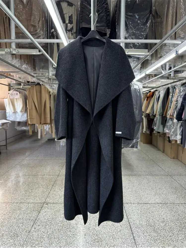 Large Lapel Woolen Jackets 2024 Autumn And Winter Korean Style Loose Lazy Lace-Up Womens Long Wool Coats Outerwear Z250813