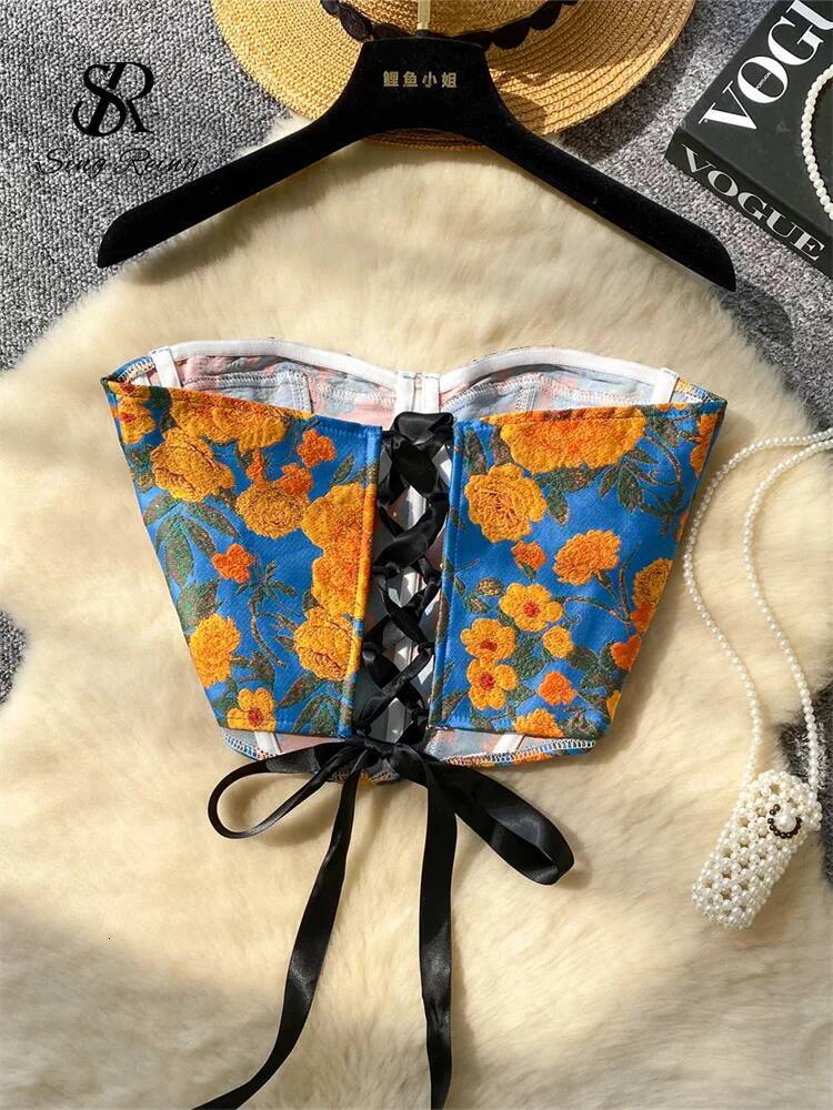2025 sleeveless backless floral mini vest street trend wear strapless slim fit beach top new designer top