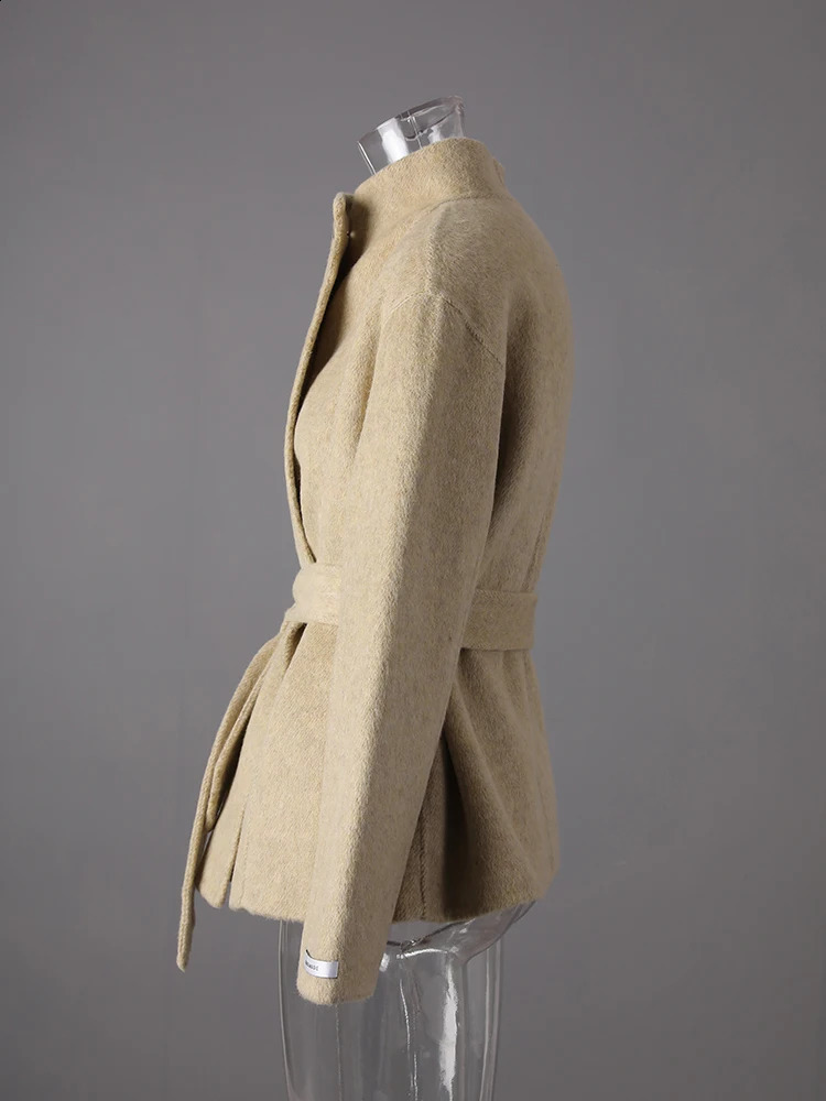 DEAT Fashion Ginger Color Double Side Short Woolen Coat Womens Turtleneck Loose Single Button Sashes Blends Coats Winter 250805