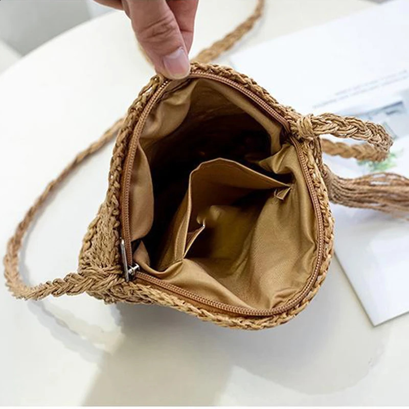 Summer Straw Shoulder Bags For Women Handmade Tassel Beach Travel Crossbody Bags Female Rattan Woven Clutch Handbag Purse 250809