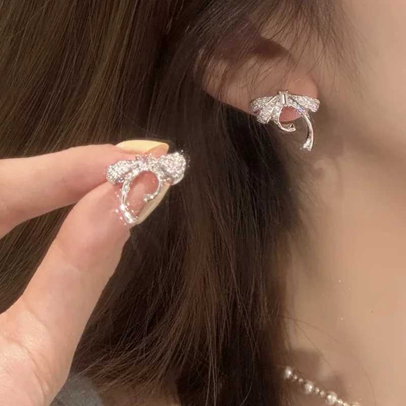 Korean Style Elegant Simple Bow Crystal Pearl Long Dangle Earrings for Women Fashion Luxury Rhinestone Sweet Jewelry Party Gifts Y250812