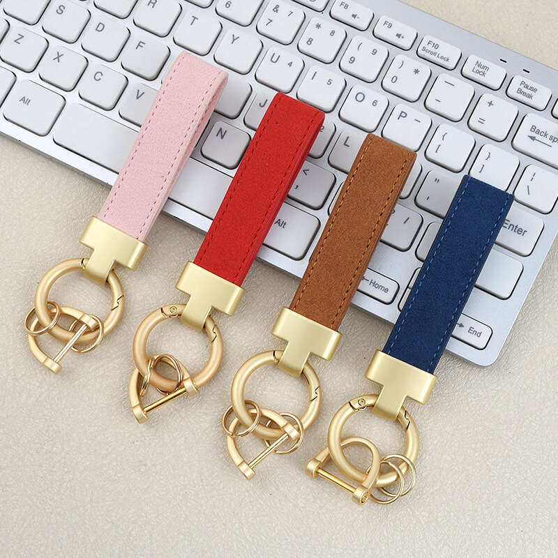 High-end Suede T-shaped Car Keychain Leather Couple Bag Pendant Engraving Anti-lost License Plate Key Ring