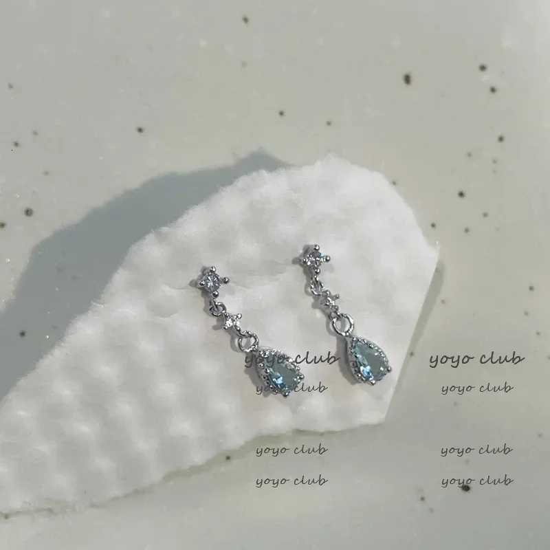 Korean High-end Blue Water Drop Zircon Earrings Niche Light Luxury Versatile Stud Earring Shiny Crystal Jewelry Accessories Y250812