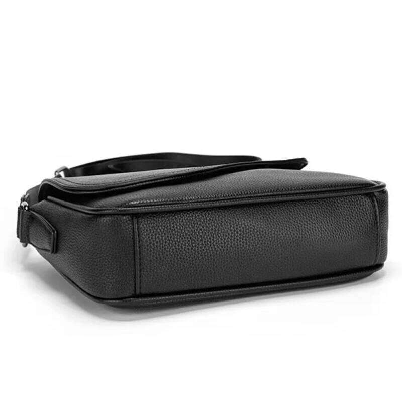 New 2025 Genuine Leather Women's Shoulder Brand Crossbody Handbag Fashionable Messenger Stock Bag for Ladies