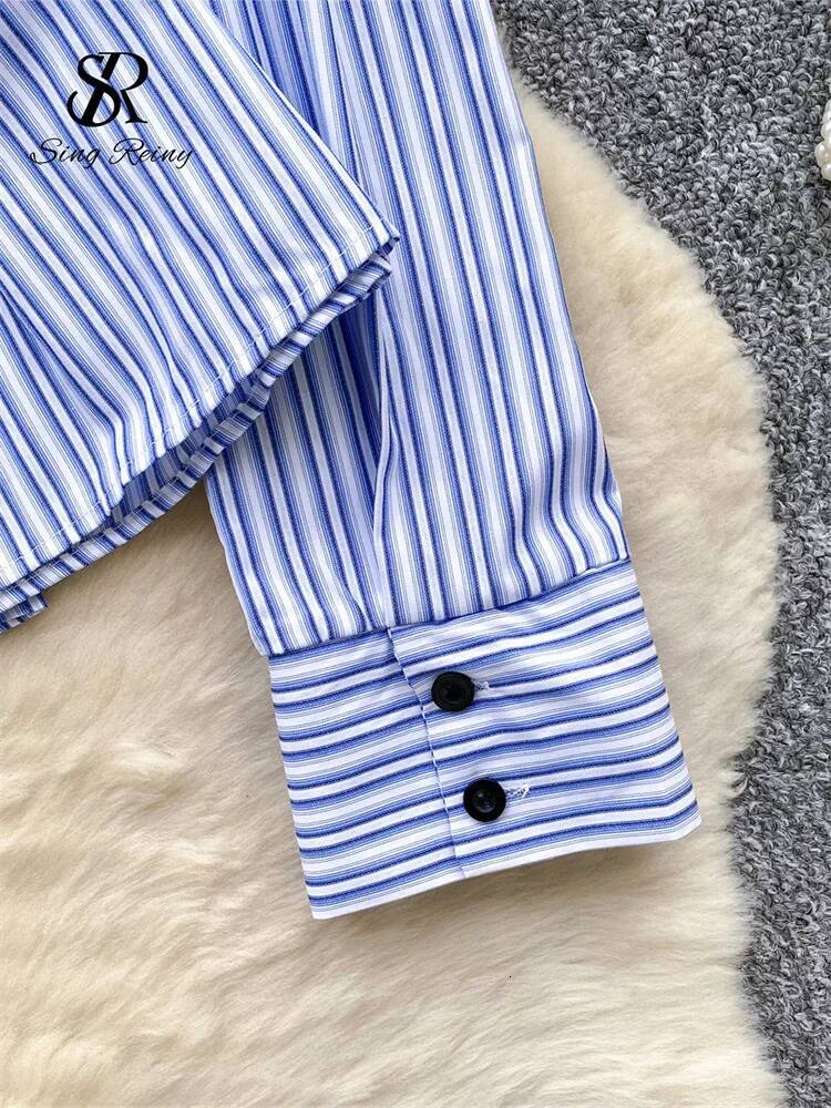 2025 off shoulder trend women's striped shirt women's French autumn retro sexy top long sleeved office women's printed casual shirt des