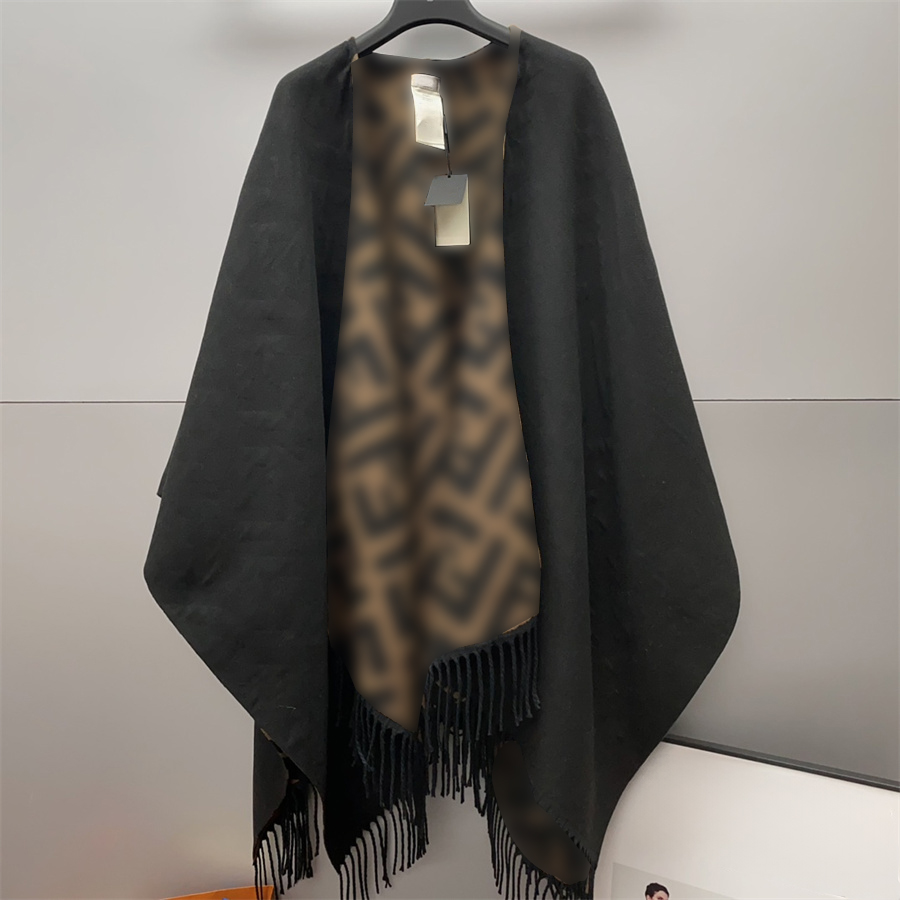 Luxury Women's Cape Designer Womens Coat Jacquard Fringed Shawl Casual Cardigan Cashmere Autumn Winter Fashion Classic Cape Women Thickening Stole
