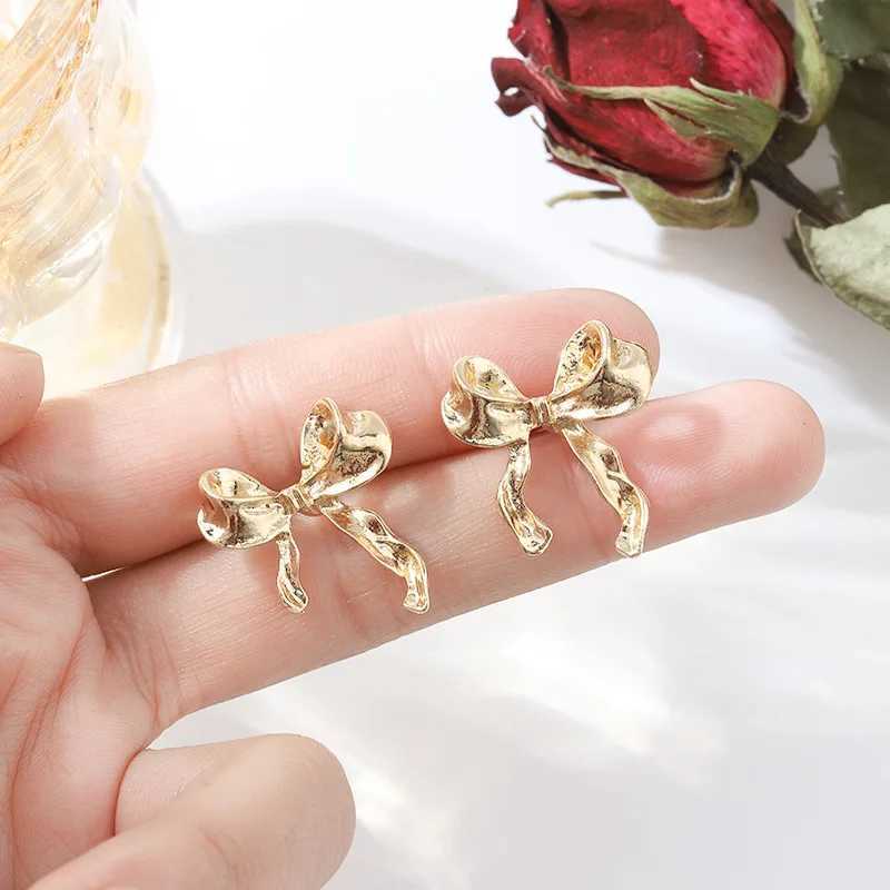 Adorable 18K Gold-Plated Bow Earrings - Simple Stainless Steel for Girls Fashion Jewelry Y250812