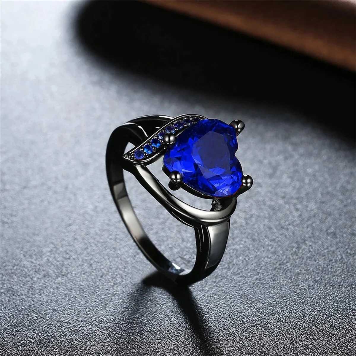 Fashion Couple Rings Romantic Women Heart Blue Rhinestones Zircon Ring Men Stainless Steel Celtic Dragon Ring Wedding Jewelry W250812