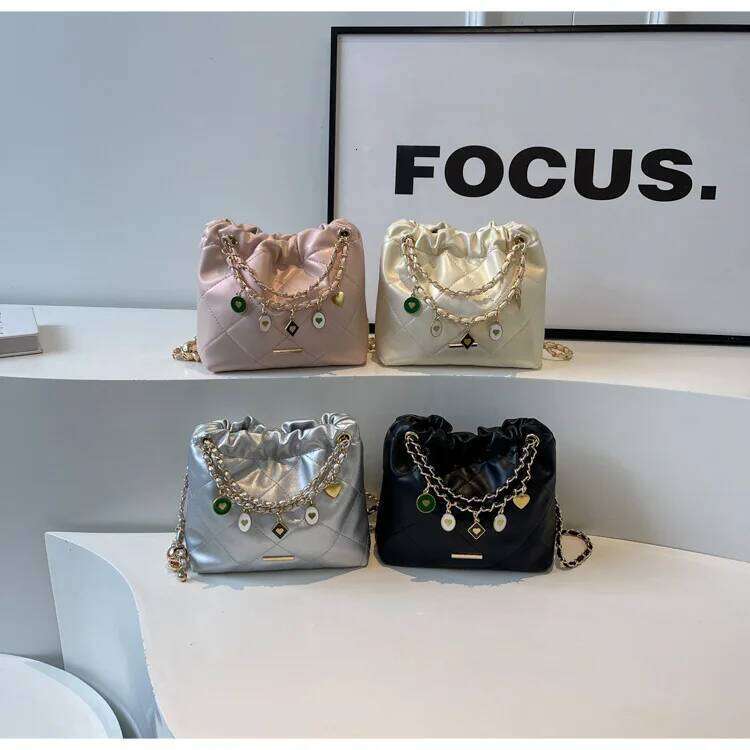 Hot Selling Solid PU Quilted Chain Crossbody Women Small Shoulder Bag Textured Daily Commuter Trendy Designer Bags