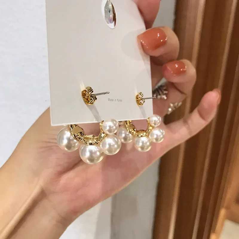 925 Silver Needle Pearl Round Fashion Simple Earrings Y250812