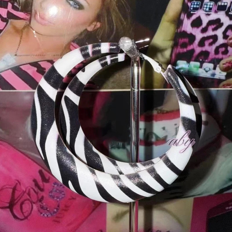 Y2K Jewelry Zebra Striped Geometric Earrings for Women Fashion Cool Punk Sexy Earrings Charm Vintage Accessories Gothic Earrings 250812