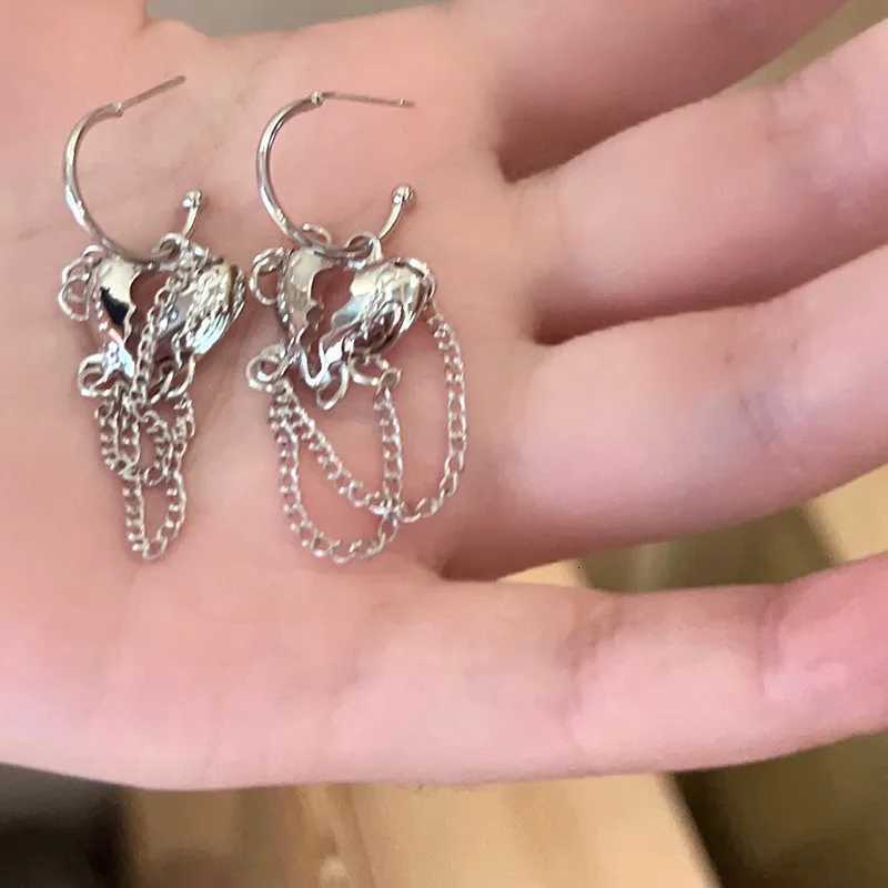 Hip Hop Punk Y2K Chic Design Metal Broken Peach Heart Earrings Women Korean Fashion Vintage Chain Tassel Earring Bar Ear Jewelry Y250812