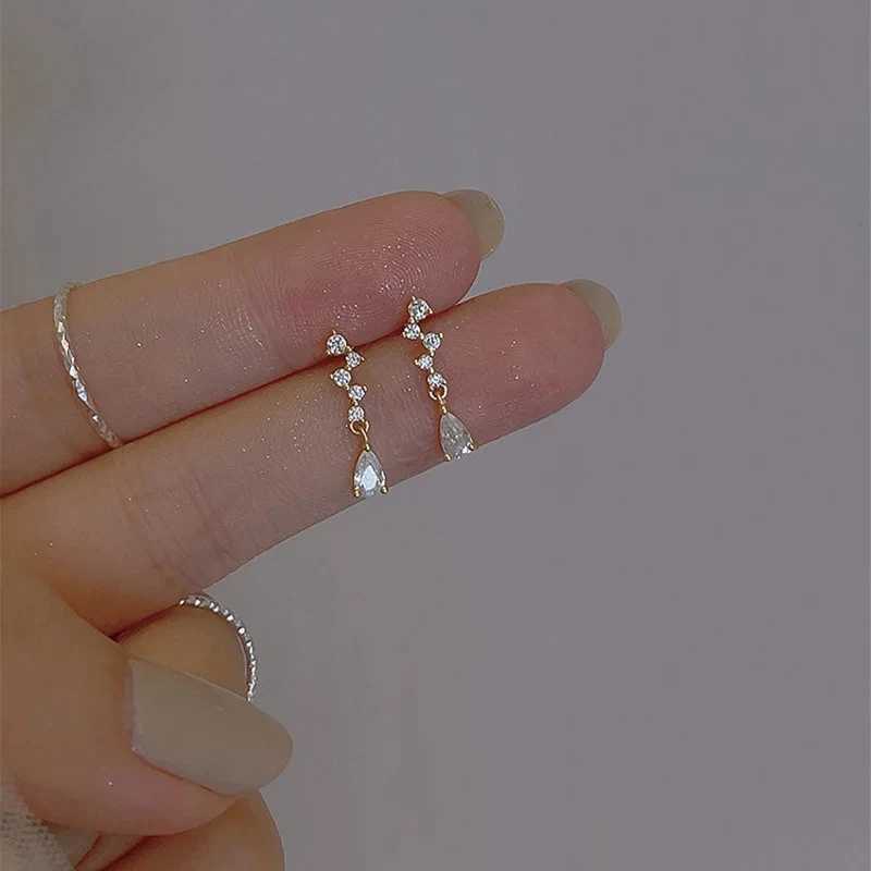 Trendy Inlaid Zircon Crystal Geometric Water Drop Stud Earrings for Women Delicate Elegant Earring Party Jewelry Accessories Y250812