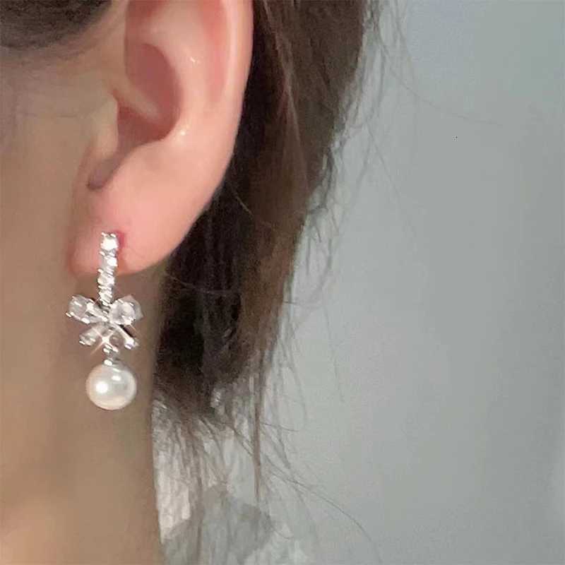 1Pair Exquisite Bow Pearl Dangle Earrings For Women Girls Fashion Sweet Stud Earrings Wedding Party Jewelry Accessories Gifts Y250812