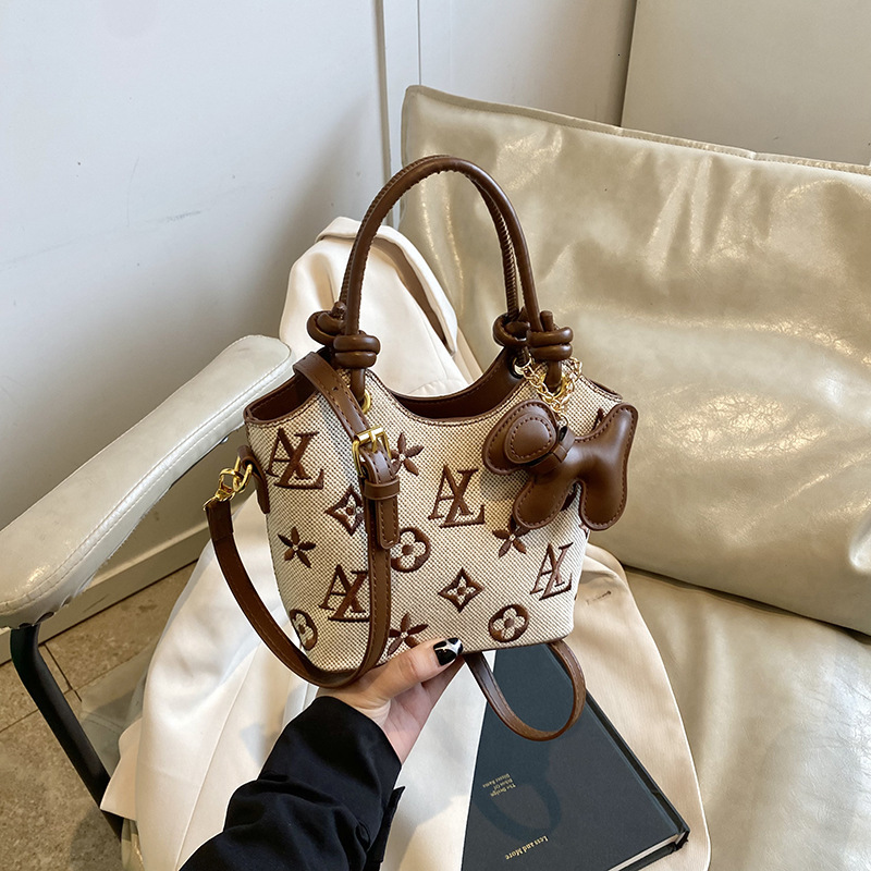 Cross-border New Luxury Bag Handbag High-end Designer Bag Embroidered Letters Monogram Puppy Pendant Handbag With Inner Liner Single Shoulder Women�