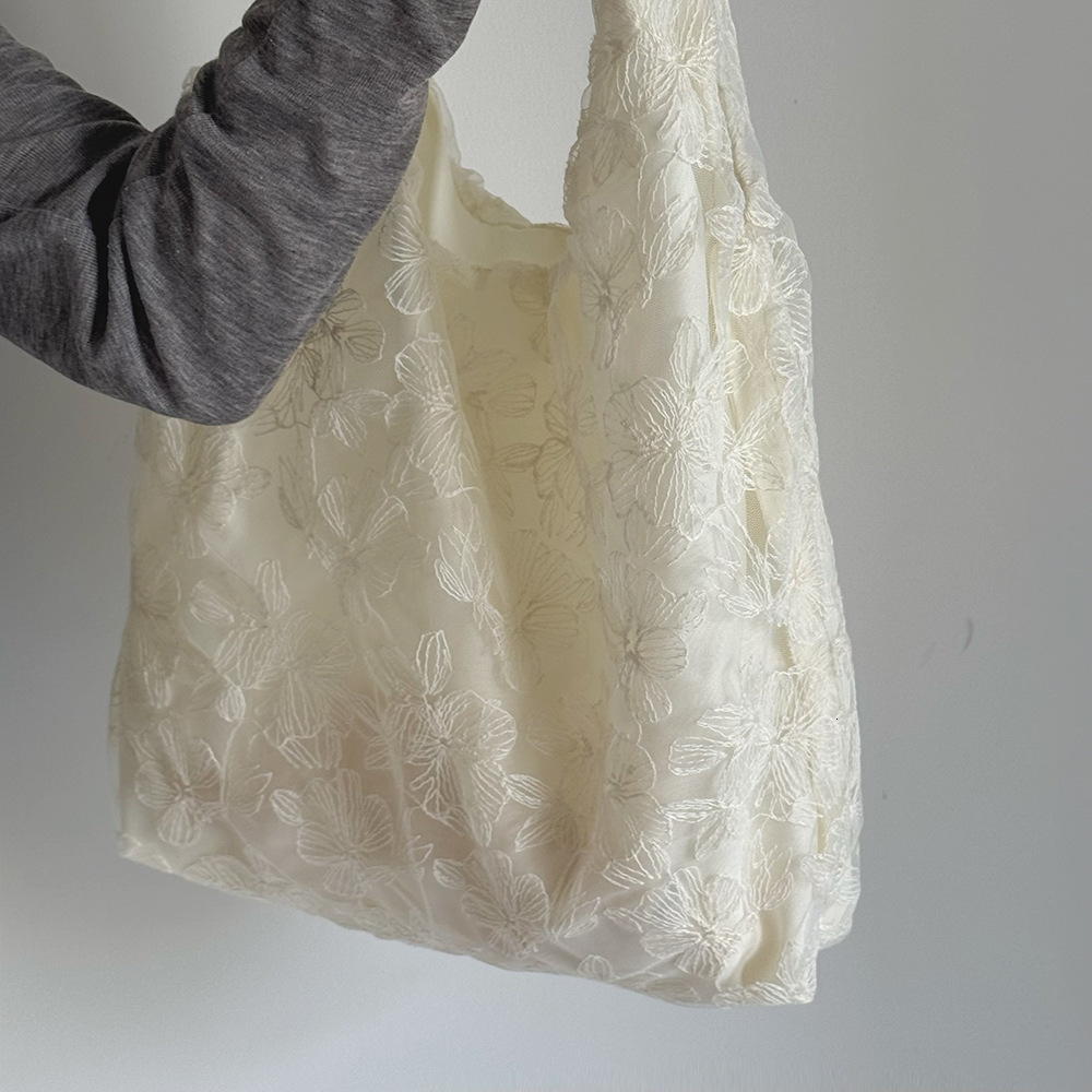 Summer Fairy Lace Cherry Blossom Large Capacity Canvas for Women 2025 New Trendy Korean Style Artistic Tote Bag ddmymarket