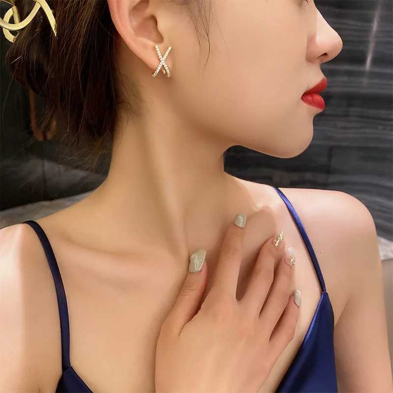 Gold Color Rhinestone X-shaped Earrings For Women Luxury Exquisite Stud Earrings Girl Wedding Engagement Party Jewelry Y250812