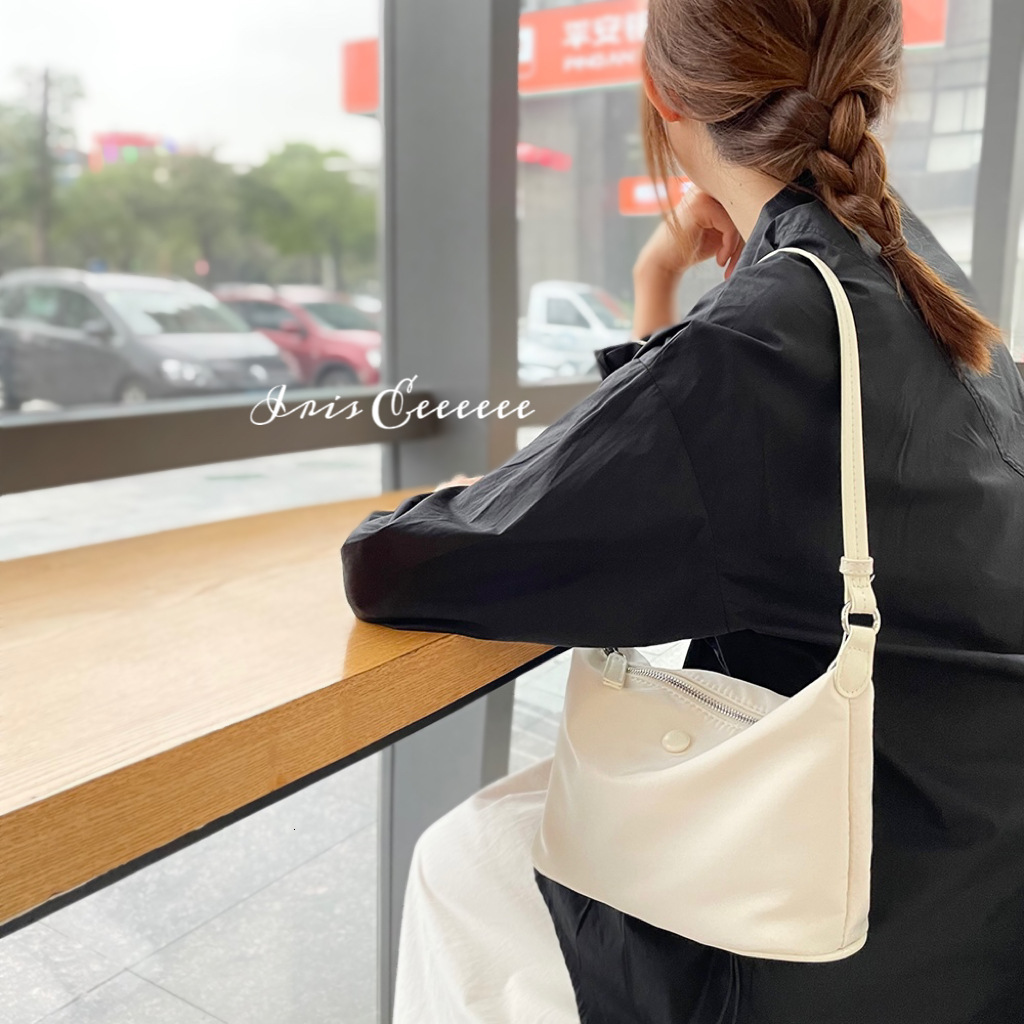 2025 Summer Lightweight Waterproof Nylon Fabric Underarm Single Shoulder Crossbody Small Bag for Women Korean Version Ins Style Dumpling Handbag ddmym
