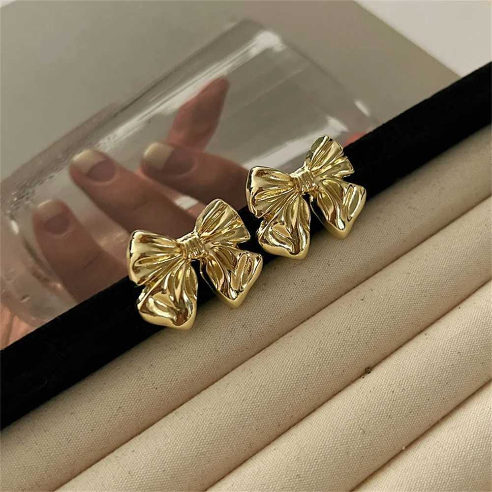 Gold Color Alloy Stud Earrings Simple Bow Earring For Women French Retro Earrings Fashion Jewelry Trendy Accessories Gifts Y250812