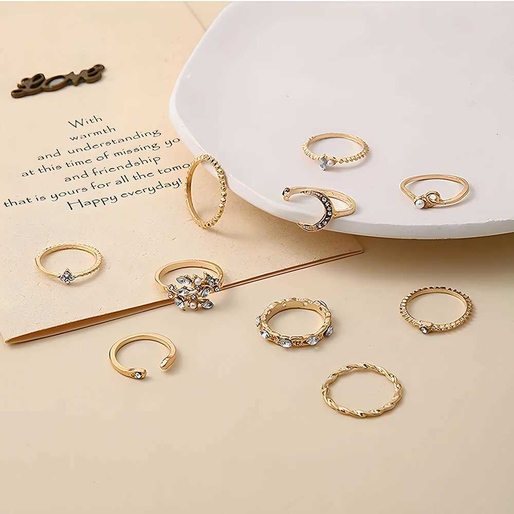 10Pcs Ring Set for Women Gold-color Chain Ring Set Bohemian Style Coin Snake Moon Star Party Leaves Love Trend Gift Jewelry W250812