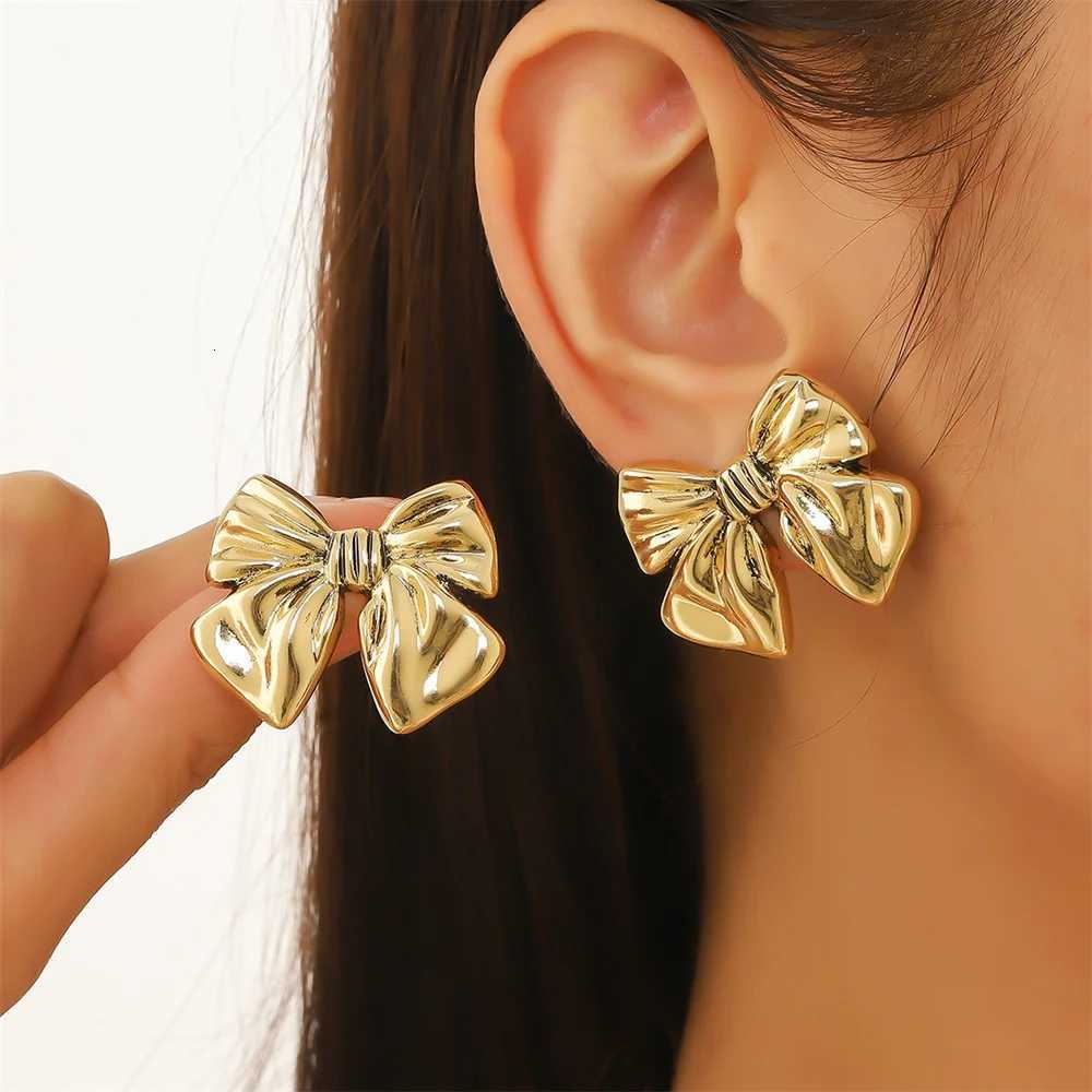 Gold Color Alloy Stud Earrings Simple Bow Earring For Women French Retro Earrings Fashion Jewelry Trendy Accessories Gifts Y250812
