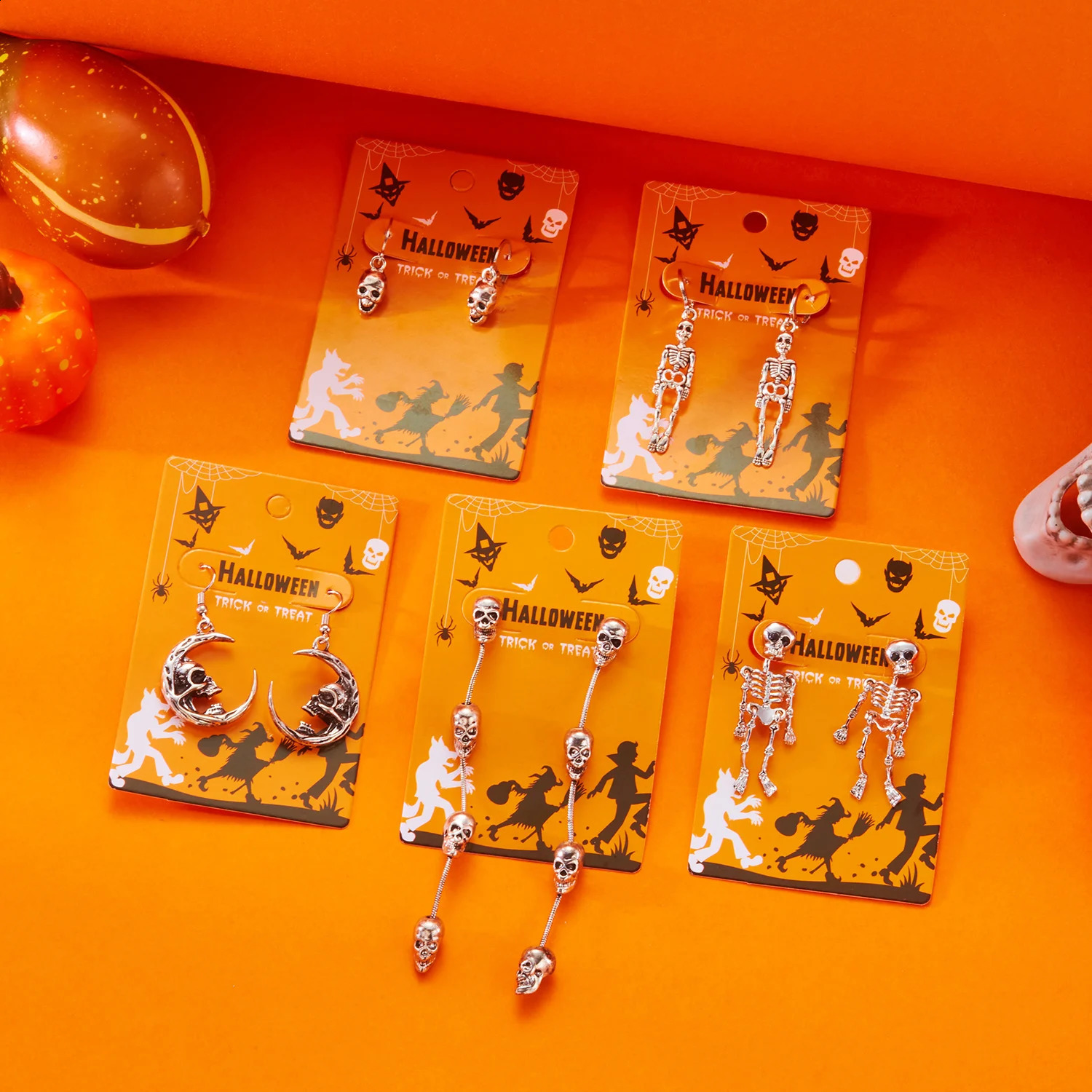 Gothic Halloween Skull Skeleton Dangle Earrings For Women Vintage Punk Skull Crescent Moon Earrings Party Festival Jewelry Gifts 250812