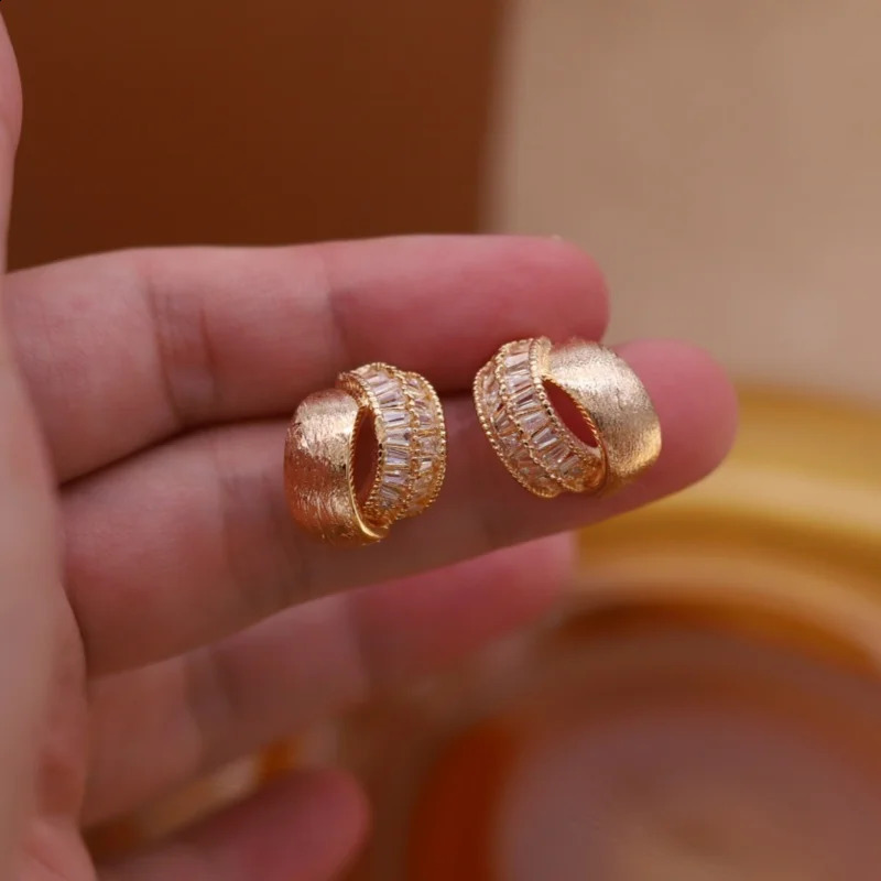 Korean n fashion jewelry 14K gold plated cross zircon brushed metal earrings elegant womens daily work accessories 250812