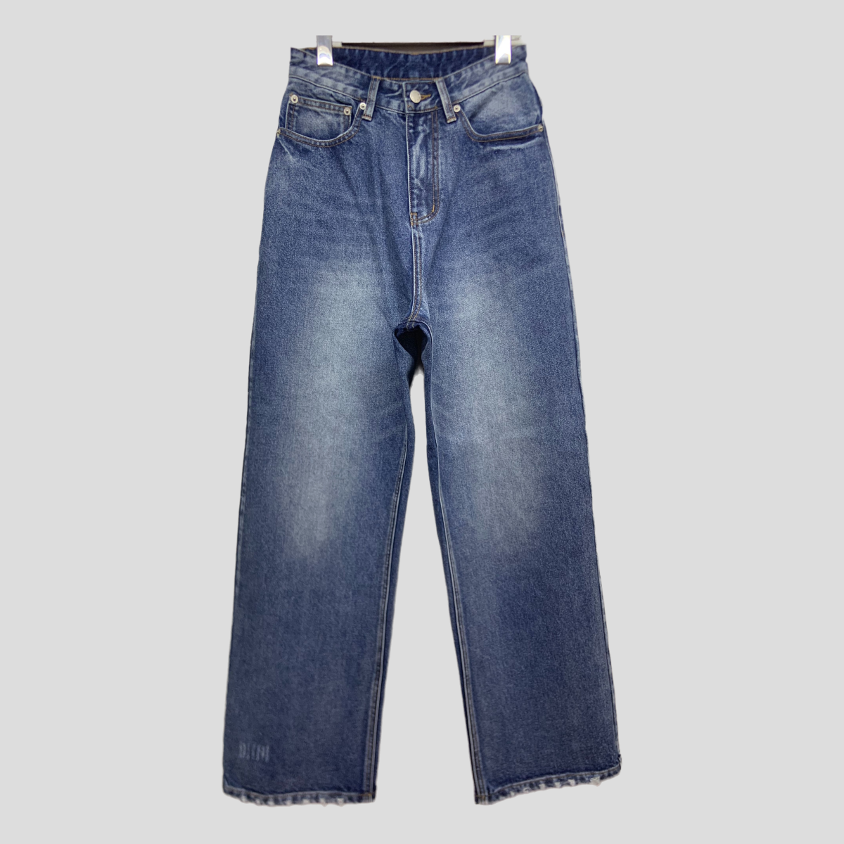 Retro relaxed-fit outfit of choice: distressed frayed hem washed denim wide-leg pants 24-005