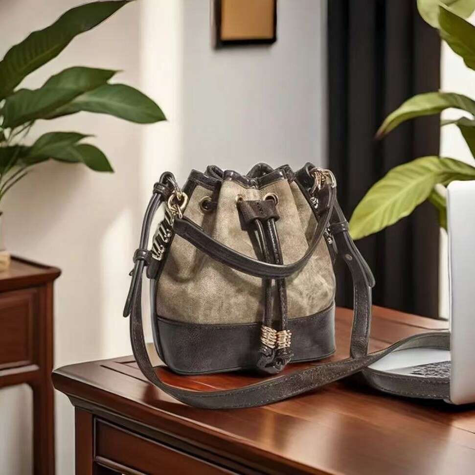 Bucket for Women Oil Painting Exhibition 2025 New High-end Drawstring Versatile Tote Shoulder Crossbody Bag