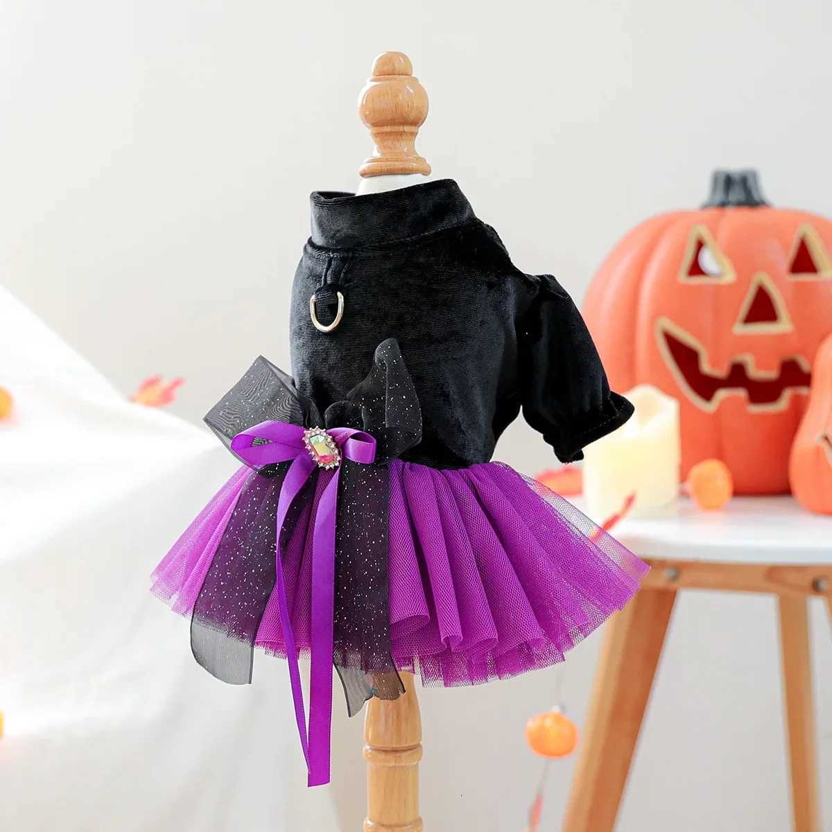 Halloween Pet Costumes Witch Bride Dress with Pumpkin Skull Design for Dogs Cats Elegant Lace Dress Gothic PirateXJ250813